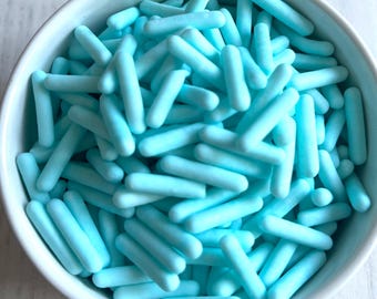 ¡Varitas de chispas de color azul pastel! ¡Varitas grandes comestibles! Un complemento ideal para galletas, decoración de pasteles, repostería, regalos para baby shower, cupcakes y cake pops.