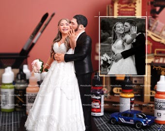 Custom Wedding Cake Topper | Personalized Bride & Groom Bobblehead