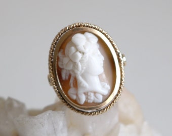 Antique Classic Cameo Ring 4