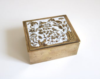 Boîte à bijoux chinoise en laiton, scène de la nature