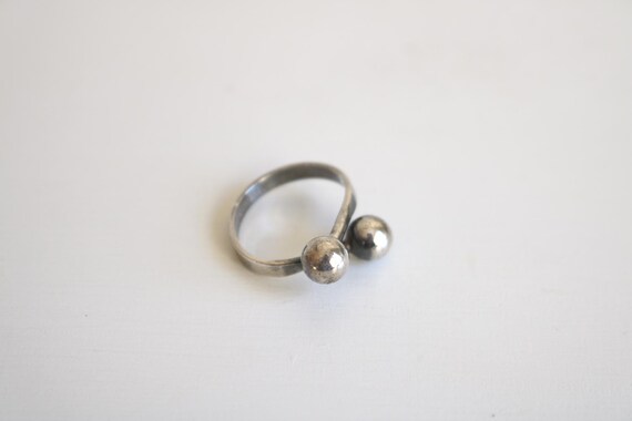 Norway Ansel Holmsen Sphere Crossover Sterling Ring | 7 View 3