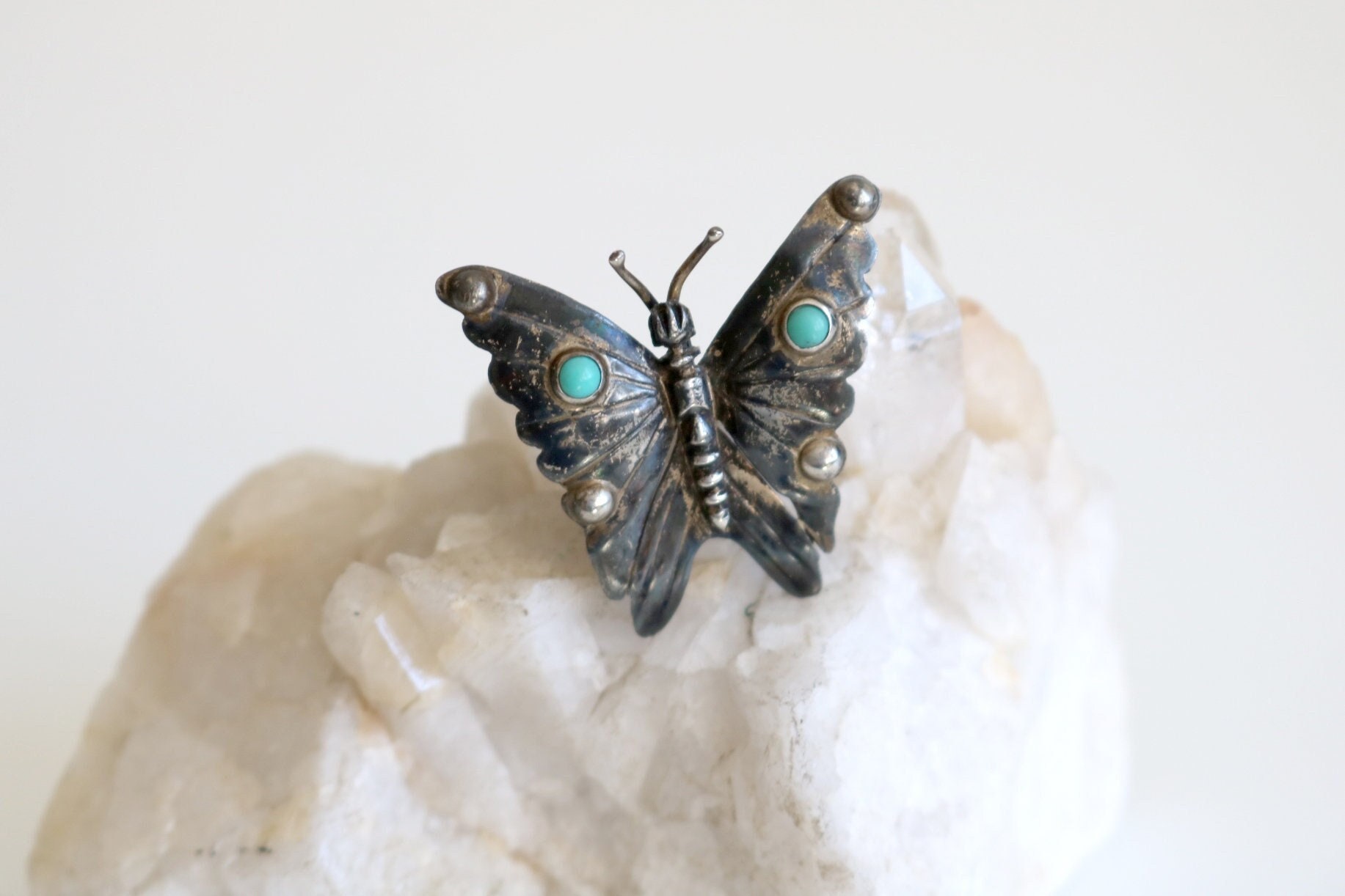BUTTERFLY PIN (6 TEARDROPS, TURQUOISE) - Larry Smith