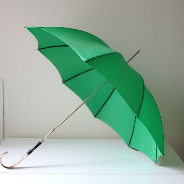 Kelly Green Umbrella