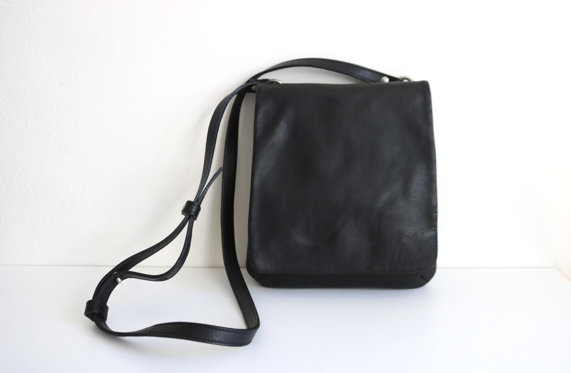 バッグ Coach Flap Leather Black Mini Bag Vintage Coach Bag Everett Crossbody Black Leather Purse USA #9934