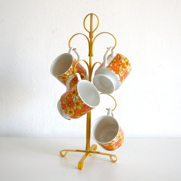 Yellow Mug Tree