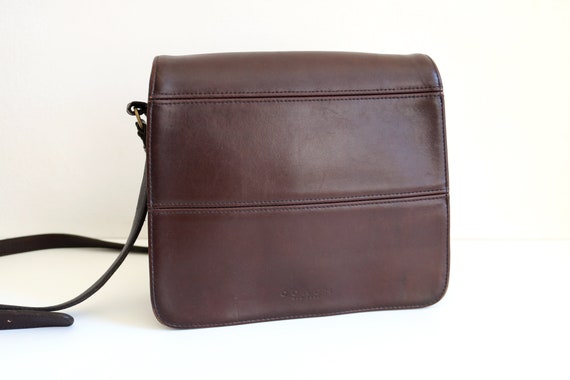 au限定】Galaxy S24 COACH（R） ブックタイプケース／SIGNATURE