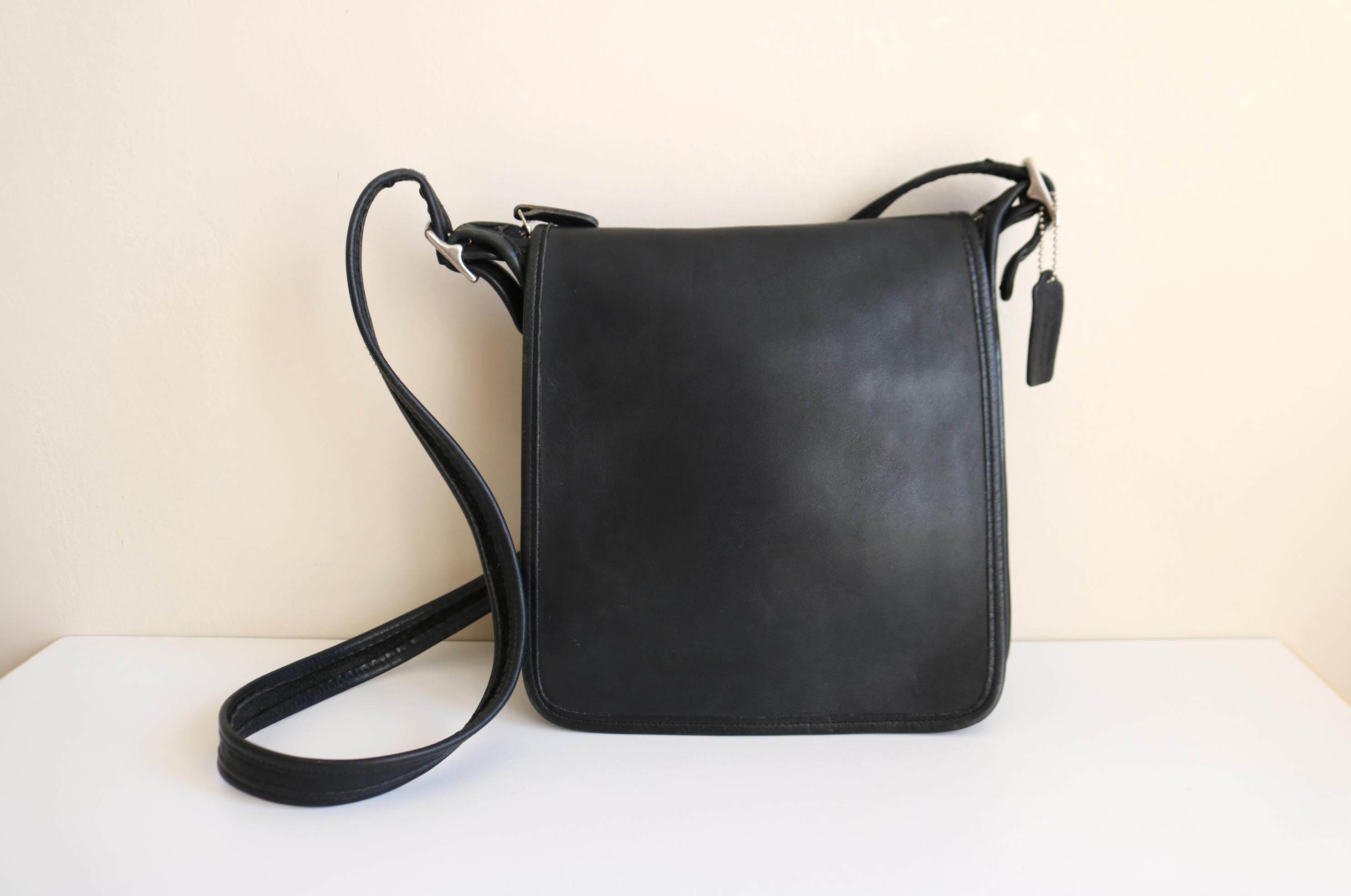 バッグ Coach Legacy Turnrock Slim Flap Leather バッグ Coach Legacy Turnrock Slim Flap Leather Vintage Coach