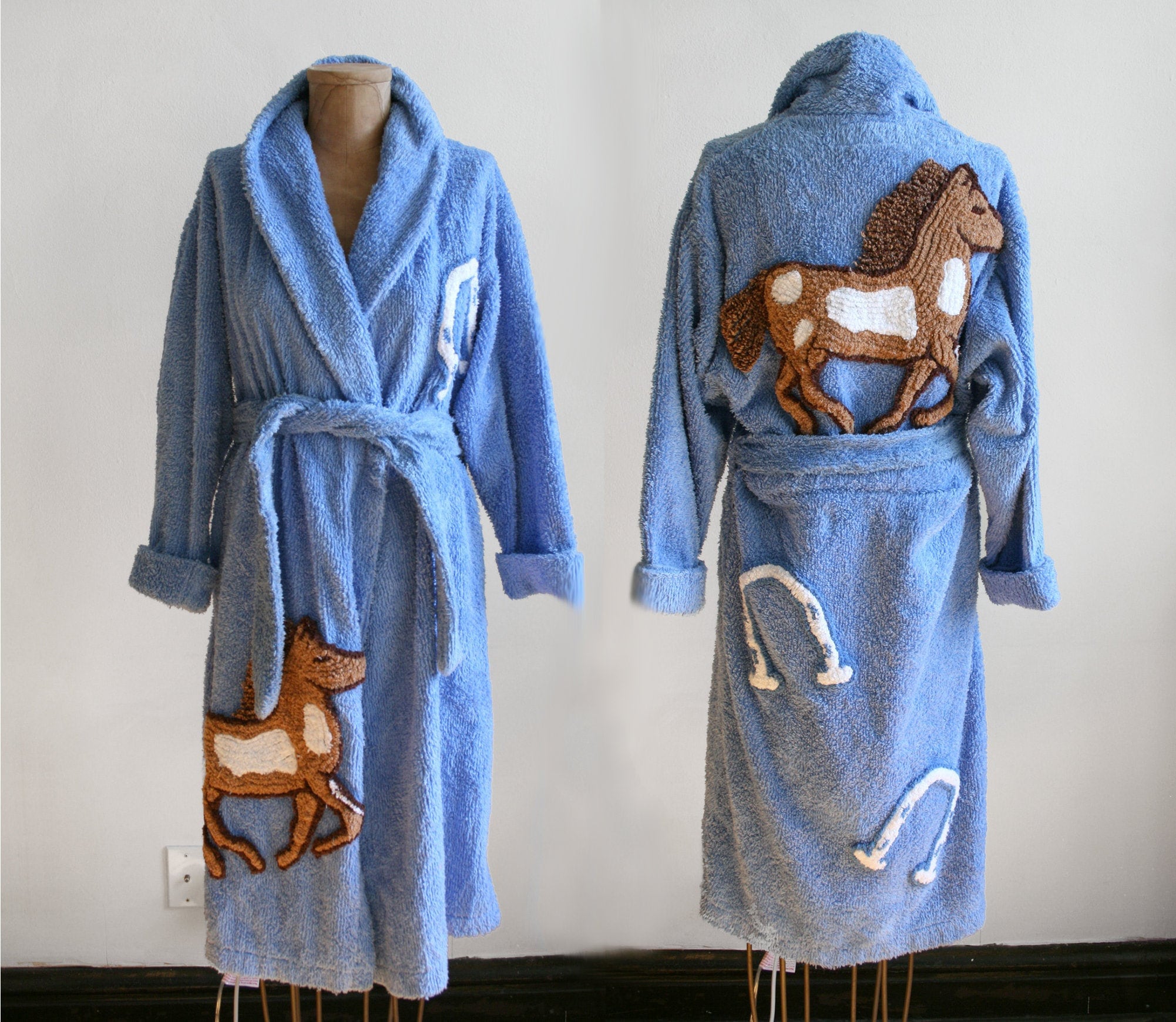Canyon Group Chenille Robe for sale Only 3 left at 75