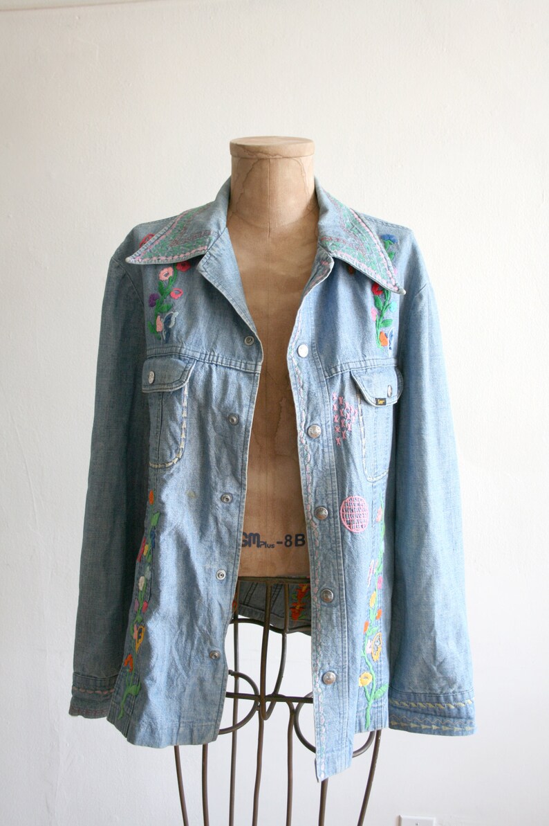 RARE 70s Lee West Cal 45 Embroidered Denim Button Snap Shirt Jacket