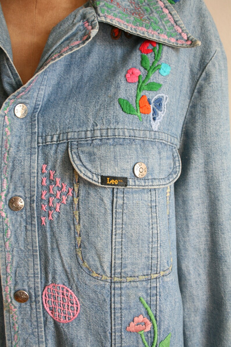 RARE 70s Lee West Cal 45 Embroidered Denim Button Snap Shirt Jacket