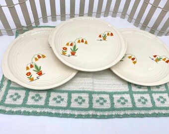 Set of three Edwin M Knowles 1940s tulip pot bread plates Yorktown 7”