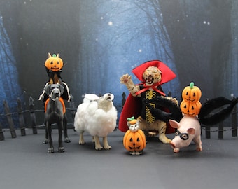 Halloween Party Animal Cake Toppers, Vampire Tiger, Bat Pig, Wolf, Headless Horseman, Mummy Bear, Sparky