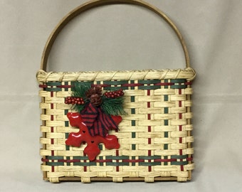 Hand Woven Christmas Basket, Wall or Door Basket, Red Metal Snowflake