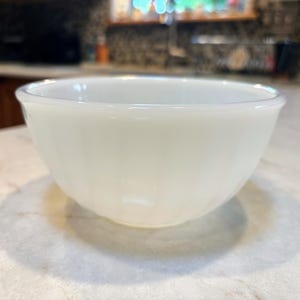 Vintage Fire-King Oven Ware 6&quot; White Swirl Mixing Bowl #14 Anchor Hocking