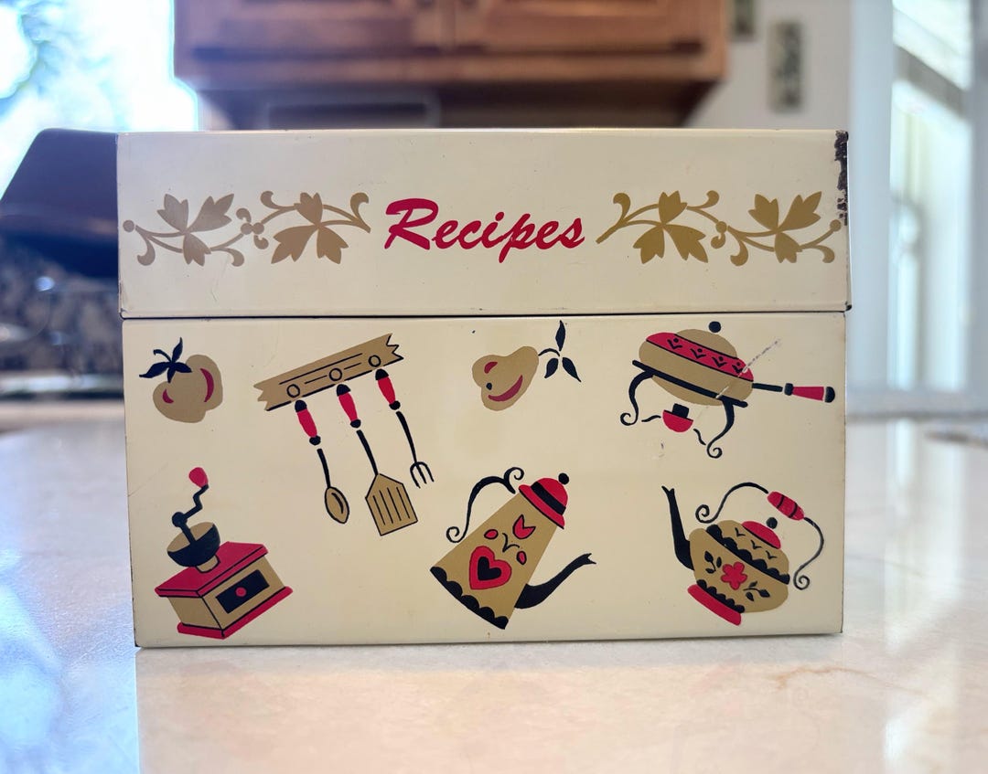 Vintage Folk Style Ohio Art Company Litho Metal Recipe Box w/Mid-Century Recipes