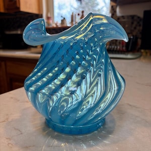 Vintage FENTON Blue French Spiral Optic Swirl Opalescent Glass Vase