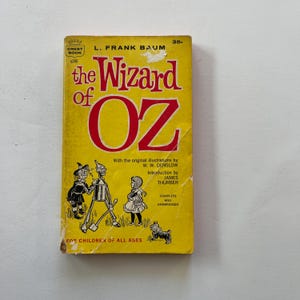 The Wizard of Oz Book by L. Frank Baum, 1960 First Crest Edition Paperback