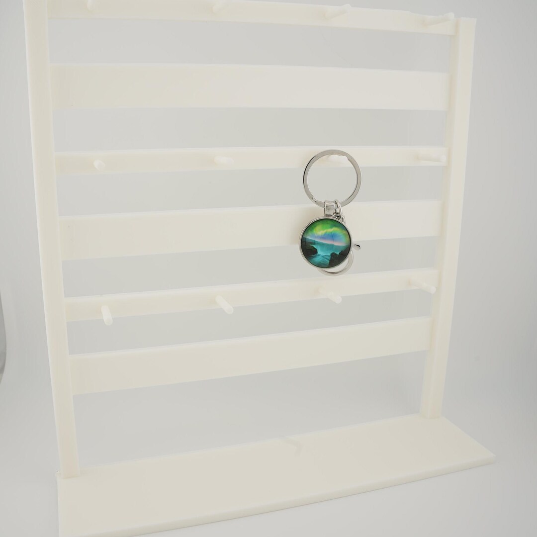 Keychain Display Rack - White Tabletop Display Stand for Charms and ...