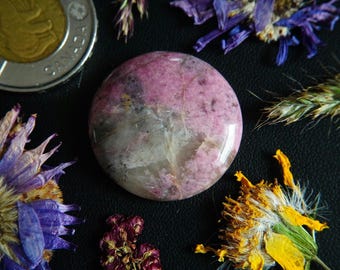 Round Canadian Rhodonite Cabochon