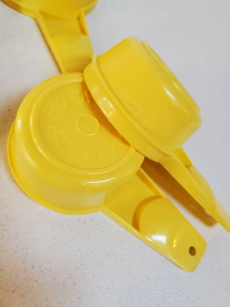 4 Yellow Gold Tupperware Measuring Cups Plastic Kitchen Tools Etsy