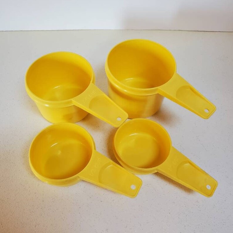 4 Yellow Gold Tupperware Measuring Cups Plastic Kitchen Tools Etsy