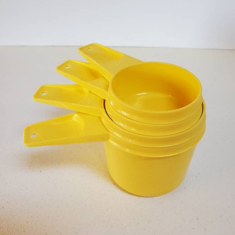 4 Yellow Gold Tupperware Measuring Cups Plastic Kitchen Tools Etsy