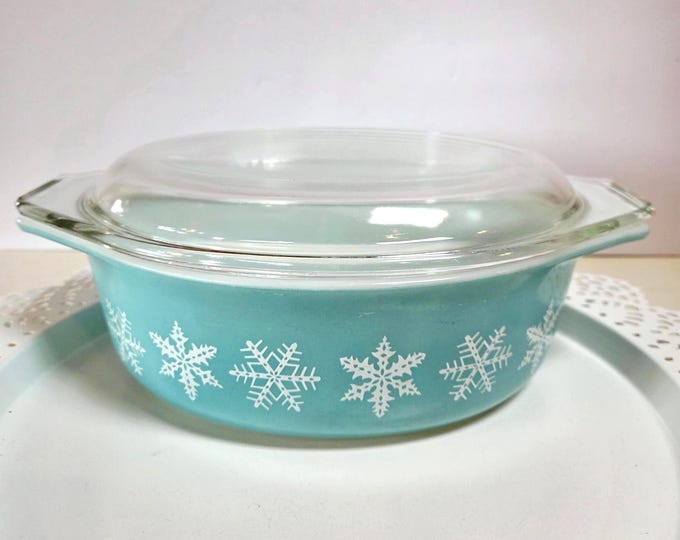 Pyrex Snowflake Advertisement Pyrex Aqua Snowflake 1.5 Quart Casserole Dish With Clear Lid, Oval ...