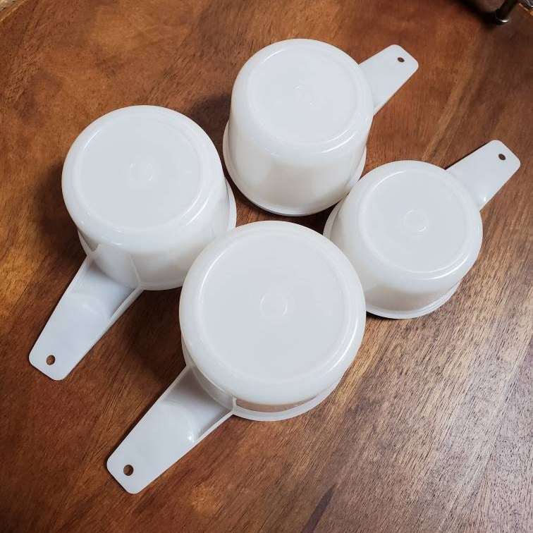 Vintage White Tupperware Measuring Cups / Set of Threetupperware White Measuring  Cups 