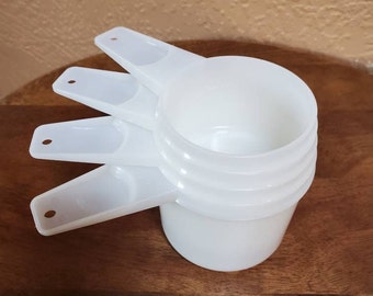 4 White Tupperware Measuring Cups, Plastic Kitchen Tools - Oak Hill Vintage