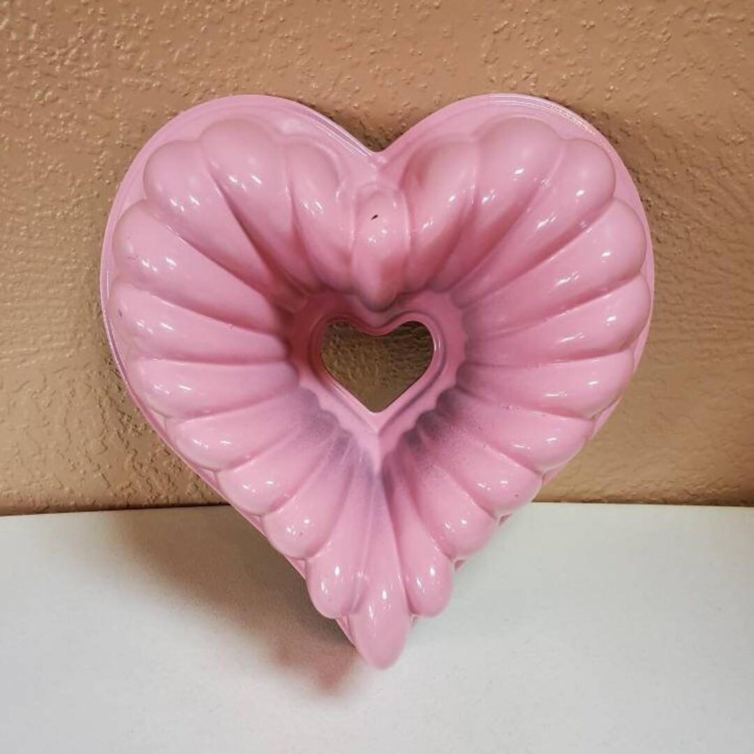 Nordic Ware Heart Shaped Bundt Pan, Love Valentine, Pink Cast Aluminum
