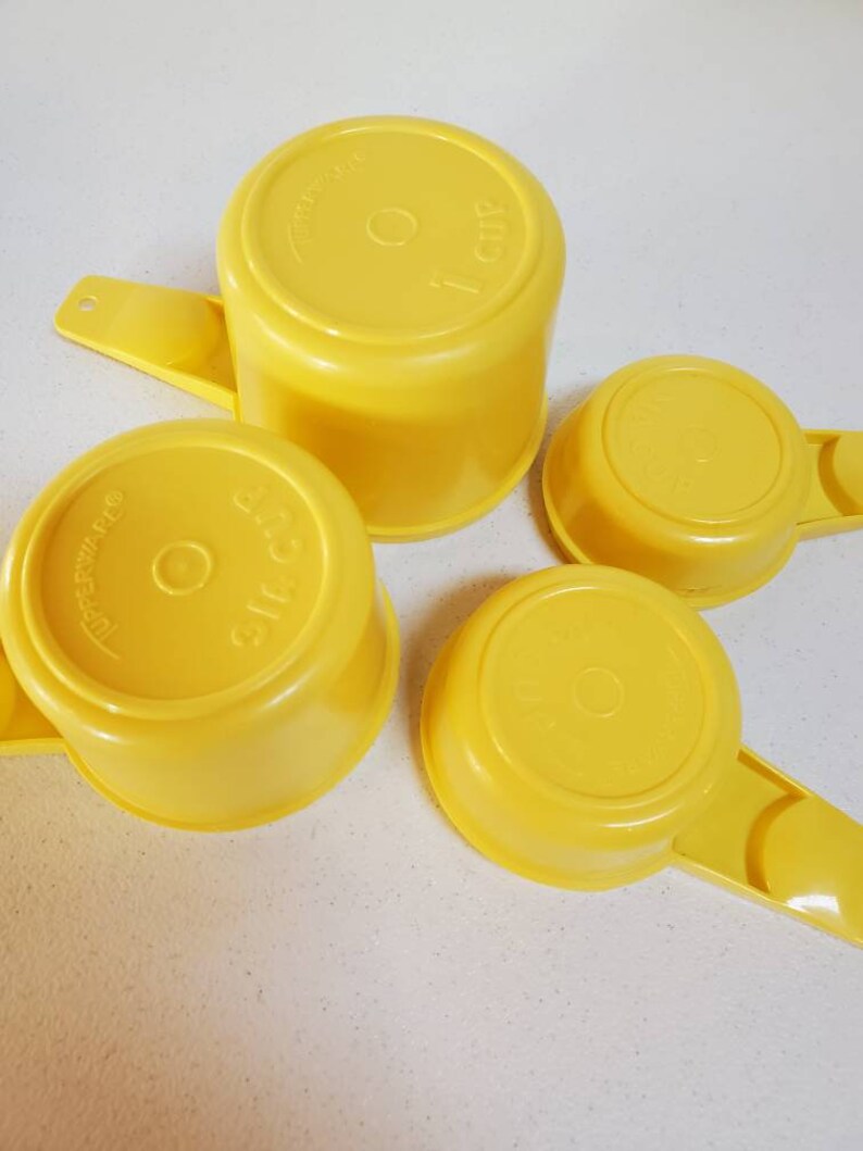 4 Yellow Gold Tupperware Measuring Cups Plastic Kitchen Tools Etsy