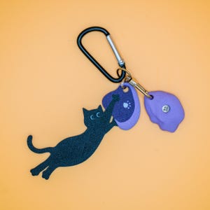 Dyno Cat Keychain – Gift for Climbers and Cat Lovers