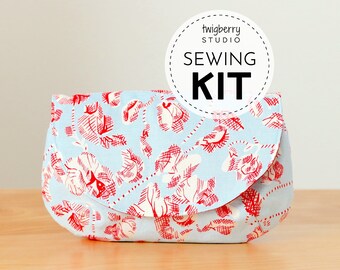 Clutch Purse SEWING KIT, Beginner Sewing Kit, Modern Sewing Kit, Easy Bag Sewing Pattern Project Supplies Kit, Magnetic Flap Purse Small Bag