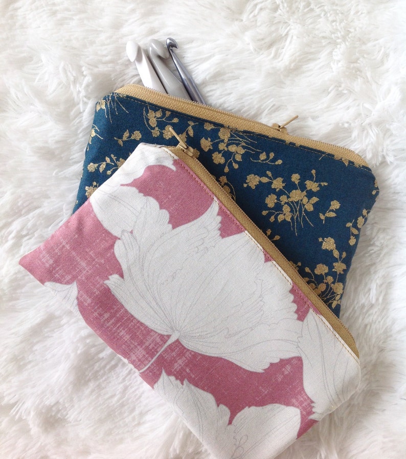 zip bag sewing pattern, fabric included