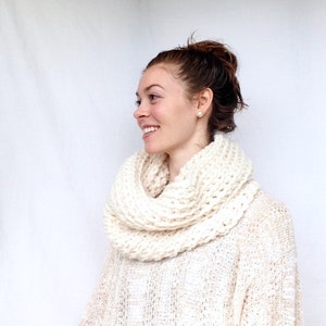 Crochet Cowl PATTERN, Chunky Cowl Pattern, Crochet Scarf Pattern, DIY Crochet Cowl Pattern, Autumn Cowl Pattern Crochet Cowl Pattern Fall image 5