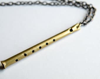 Pied Piper Flöte Halskette, handgefertigt aus Messing