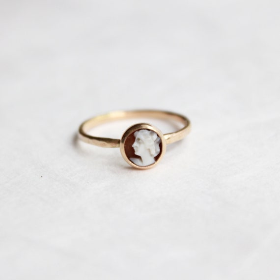 Vintage Cameo Ring, handmade in 14K gold