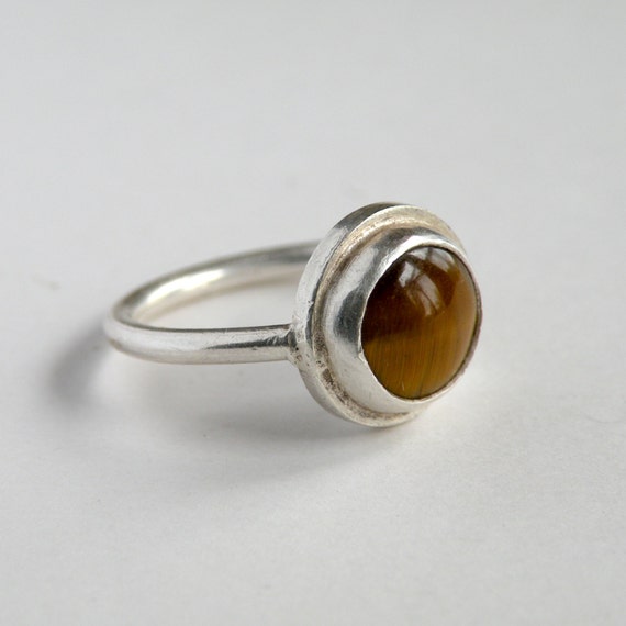 Tiger's eye ring in silver