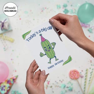 Cartão de aniversário com picles, download digital, cartão de aniversário engraçado com picles para amantes de picles, cartão de aniversário com endro grande para impressão, cartão para impressão, dela