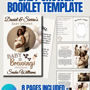 Può includere: Un modello di libretto per baby shower con un design blu e bianco. La copertina presenta una foto di una coppia, con il testo "Baby is Brewing!" e "Honoring Sasha Williams." Il libretto include pagine per le previsioni, un design per la tutina e una storia della gravidanza.