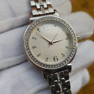 Elegant Women&#39;s Silver Wrist Watch with Crystal-Embellished Dial - Water-Resistant Metal Strap - Best Valentine And Birthday Gift for Her.
