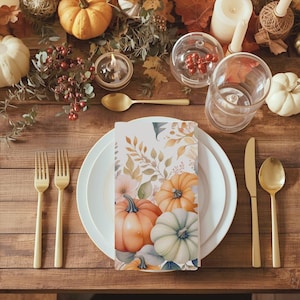 Autumn Pumpkin Napkin: Farmhouse Thanksgiving Table Decor