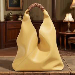 Handgefertigte Mini-Einkaufstasche aus echtem Vollnarbenleder, perfekt für den täglichen Gebrauch. Schlanke, minimalistische Mini-Tasche für Frauen.