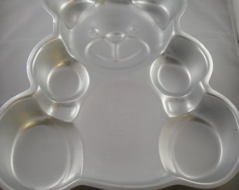 Wilton Teddy Bear  Cake Pan Tin