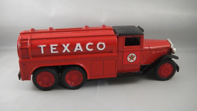metal texaco toy truck