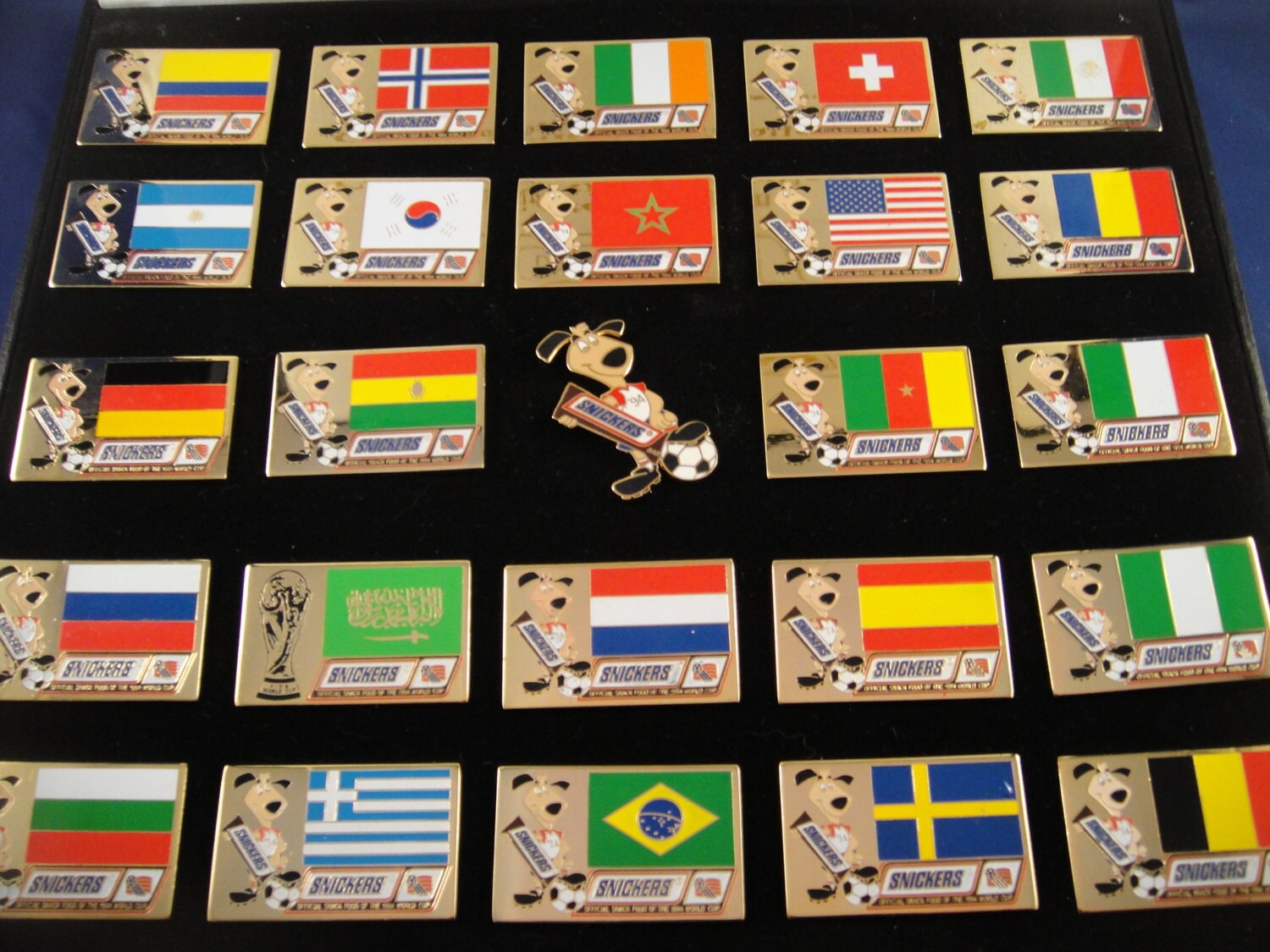 World Cup Soccer USA 94 Snickers Commemorative Pin Set in Case Etsy