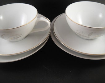 Kaysons Golden Rhapsody Cups, Saucers and Dessert Plates for two (2)