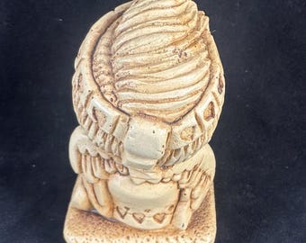 You Rub Me The Right Way Figurine: 1975 Paula Novelty Kitsch