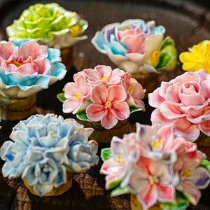 Eeuwigdurende keramische bloempotten, ornamenten, geconserveerde bloemen, perfect huwelijks-/jubileumcadeau, unieke handbeschilderde woonaccessoires