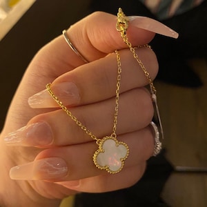 White MoP Guilloche 5 clover necklace, Gold Four leaf clover 18k gold plated silver, 15mm one clover necklace, clover jewelry heavy pearl